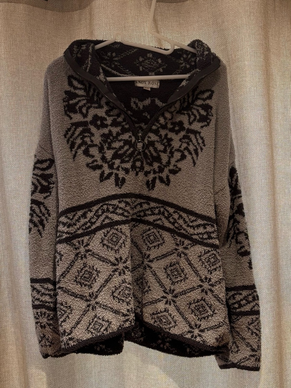 Knox Rose Gray & Black Patterned Cowl Pullover